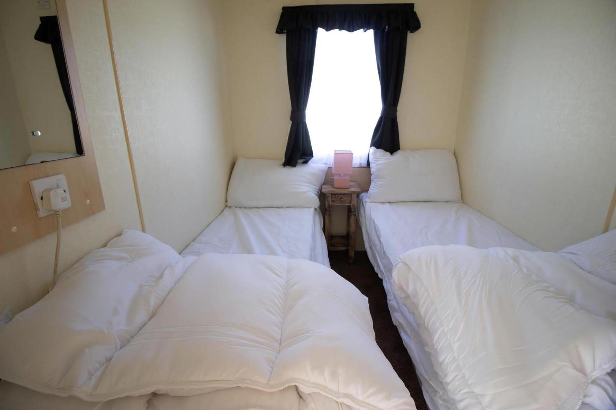 Great 8 Berth Caravan For Hire In Skegness Ref 33069F Dış mekan fotoğraf