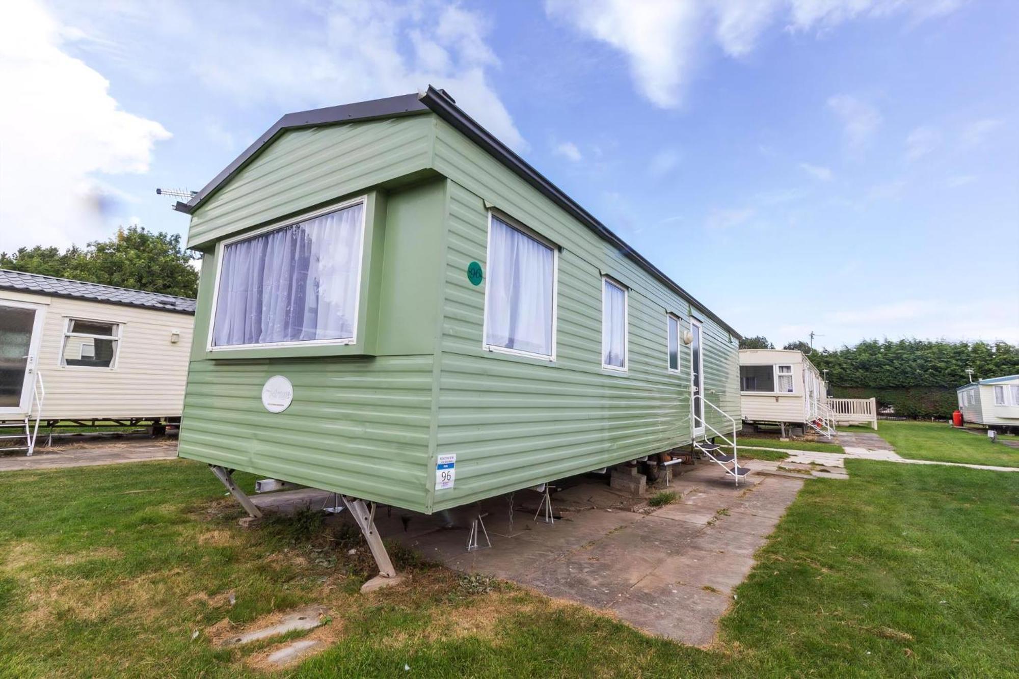 Great 8 Berth Caravan For Hire In Skegness Ref 33069F Dış mekan fotoğraf